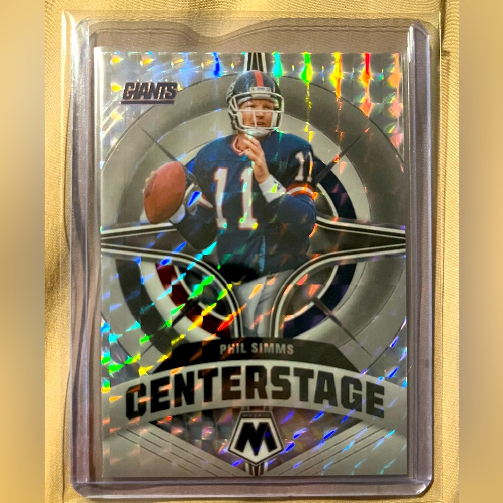 New York Giants Phil Simms Panini Mosaic Prizm CENTERSTAGE #CS-23 Refractor Card